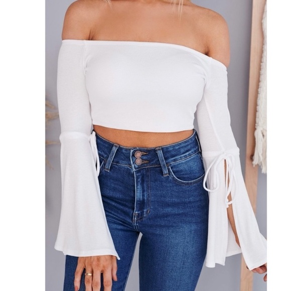 Off the shoulder white top - Picture 2 of 7